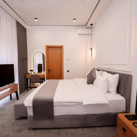 Revive Boutique Hotel Erivan Exterior foto