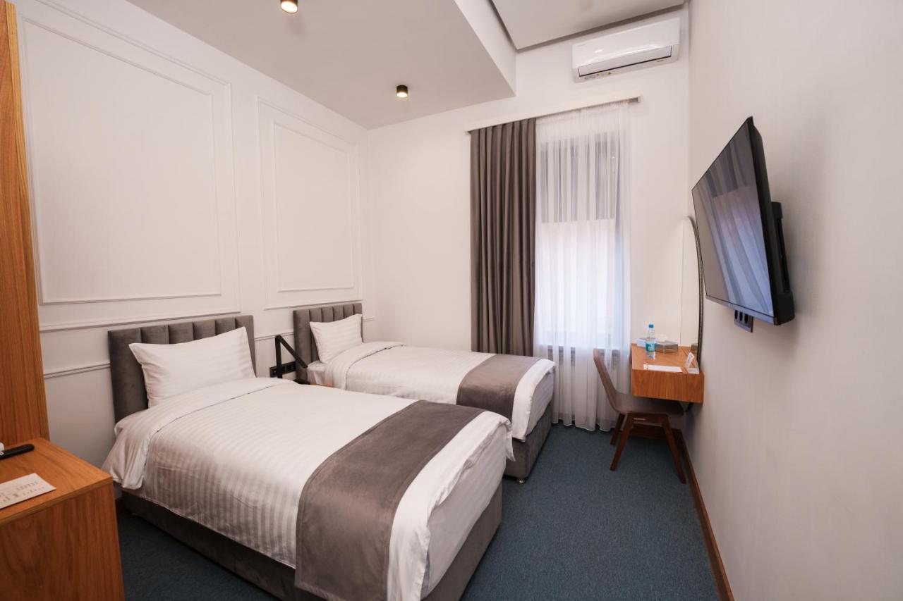 Revive Boutique Hotel Erivan Exterior foto