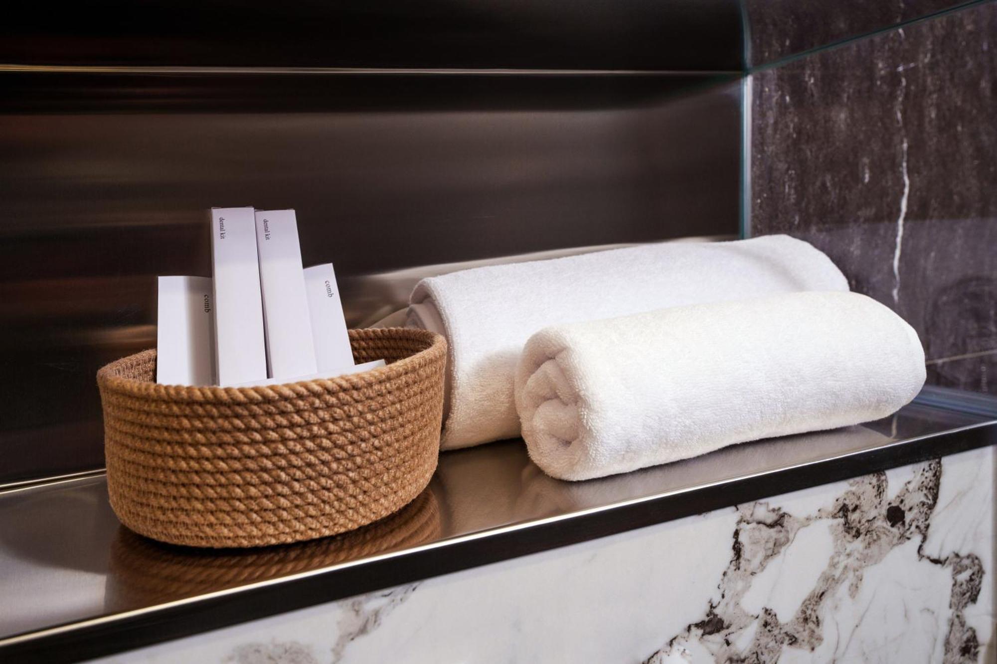 Revive Boutique Hotel Erivan Exterior foto
